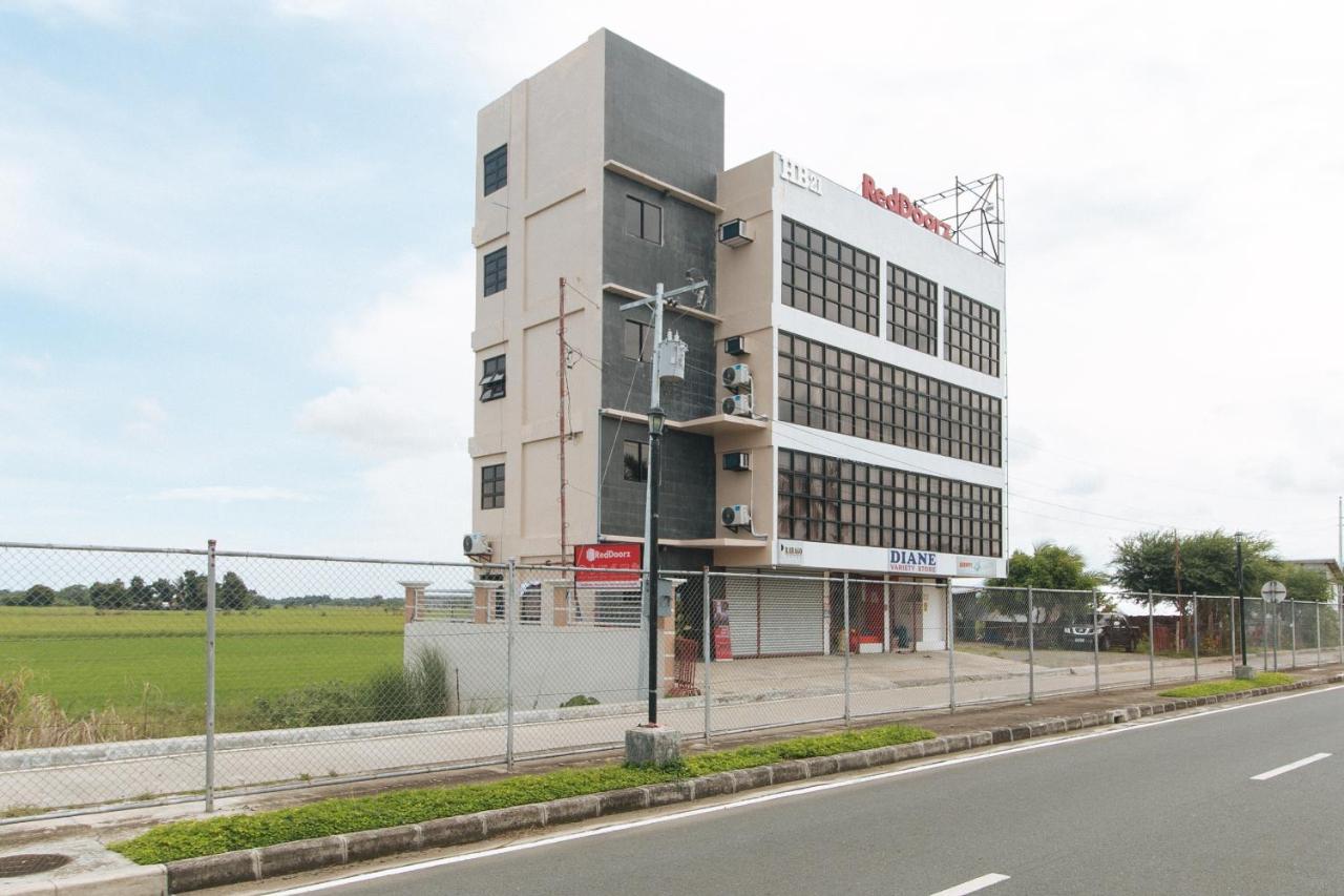 Hotel RedDoorz Near Iloilo International Airport Cabatuan Esterno foto