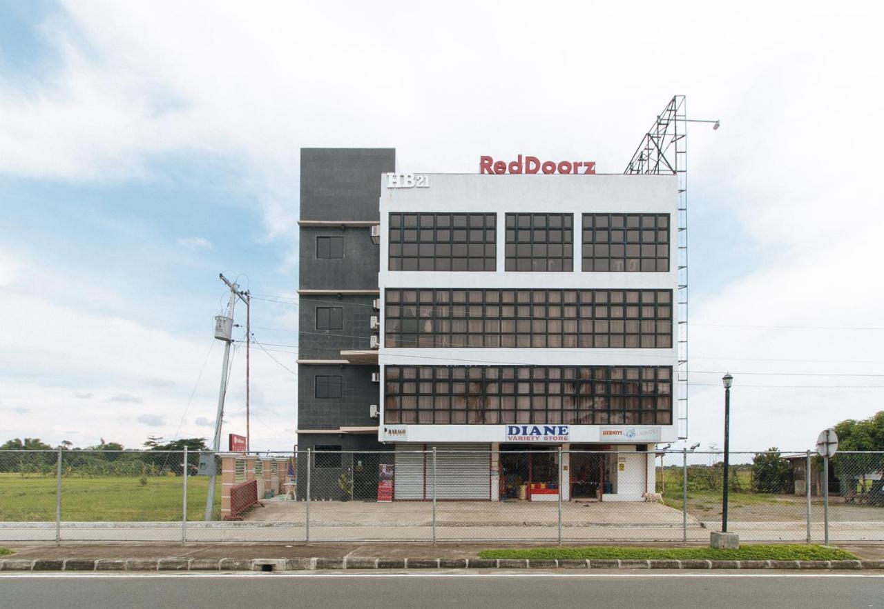 Hotel RedDoorz Near Iloilo International Airport Cabatuan Esterno foto